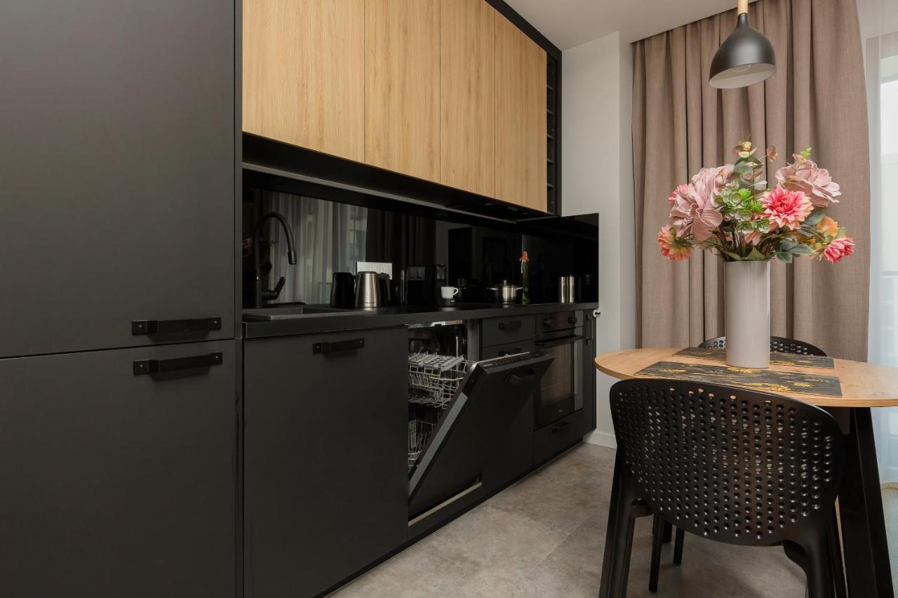 Moduo Gardens Apartment By Renters Prestige Warsaw Exterior photo